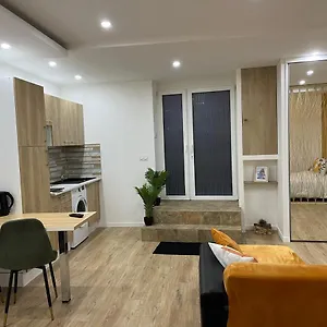  Appartement Luxe Jaune France
